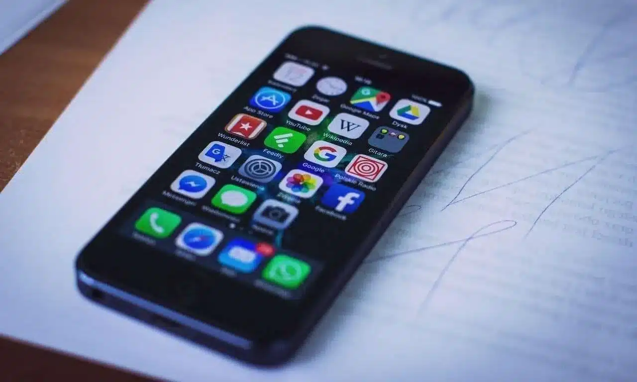 17 Best iPhone Apps for Content Creation