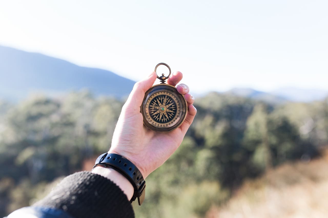 different types of compass