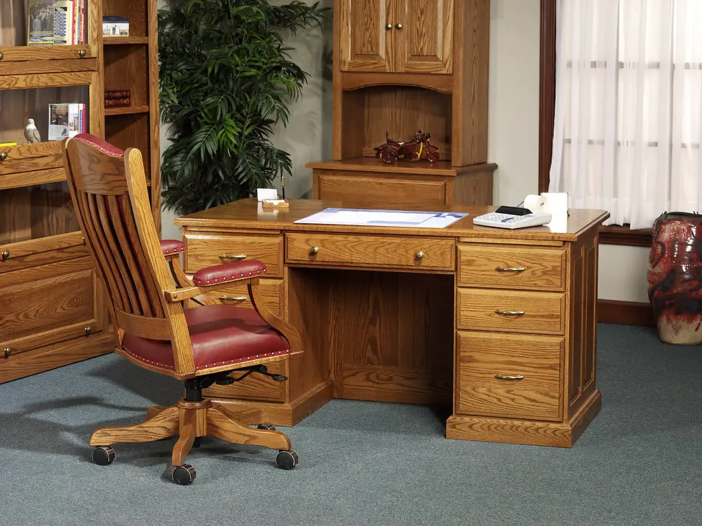 Executive Desk - Types of Desks