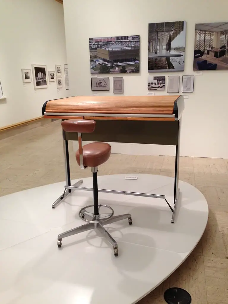 Rolltop Desk - Types of Desks