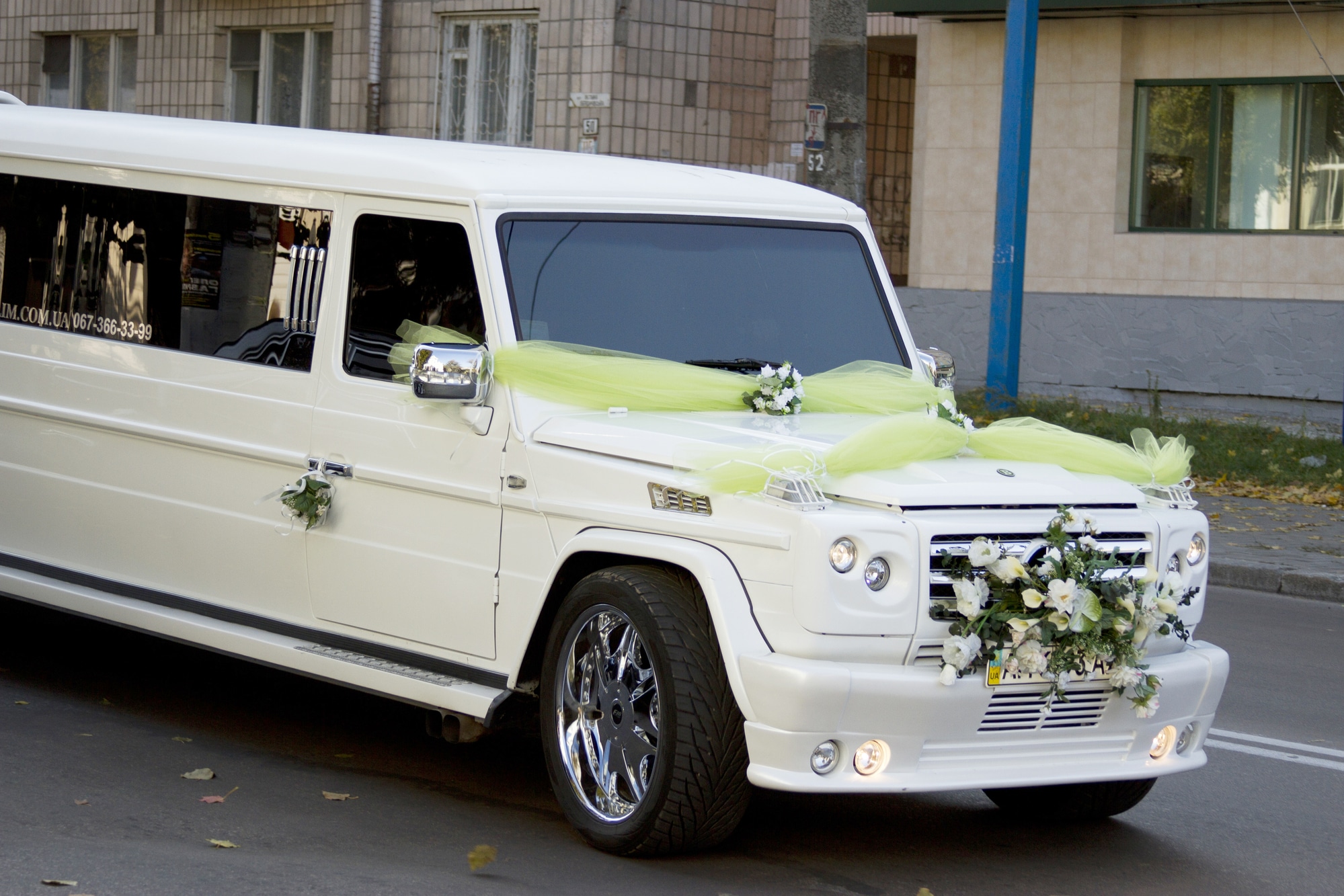 How Much Does a Limo Cost Per Hour