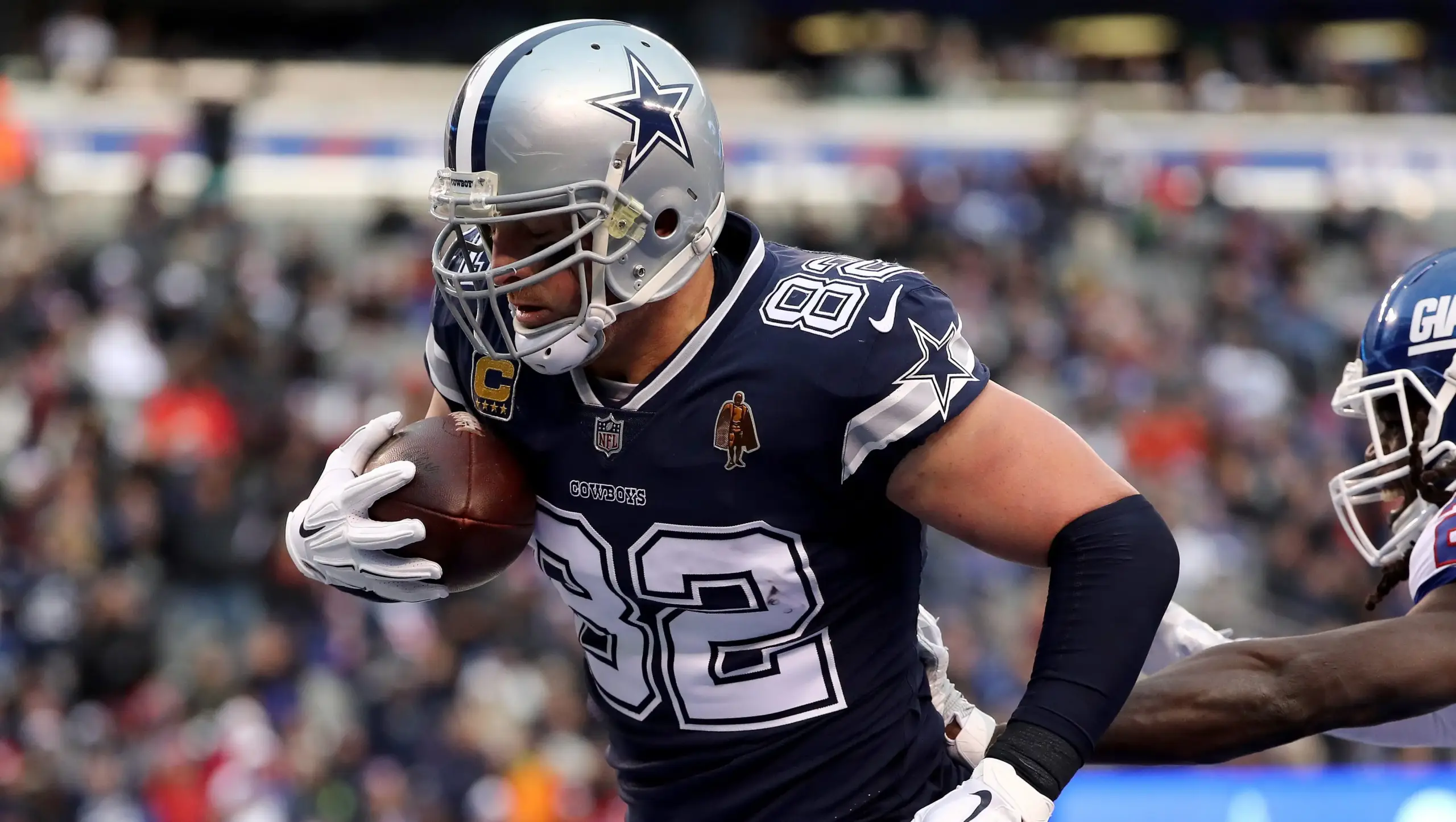 Tight End (TE)